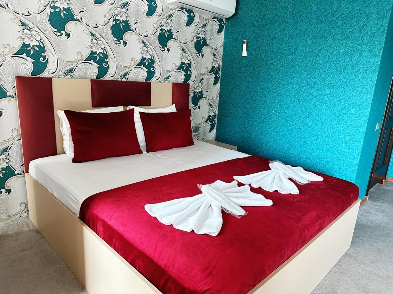Avi Hotel บากู ภายนอก รูปภาพ