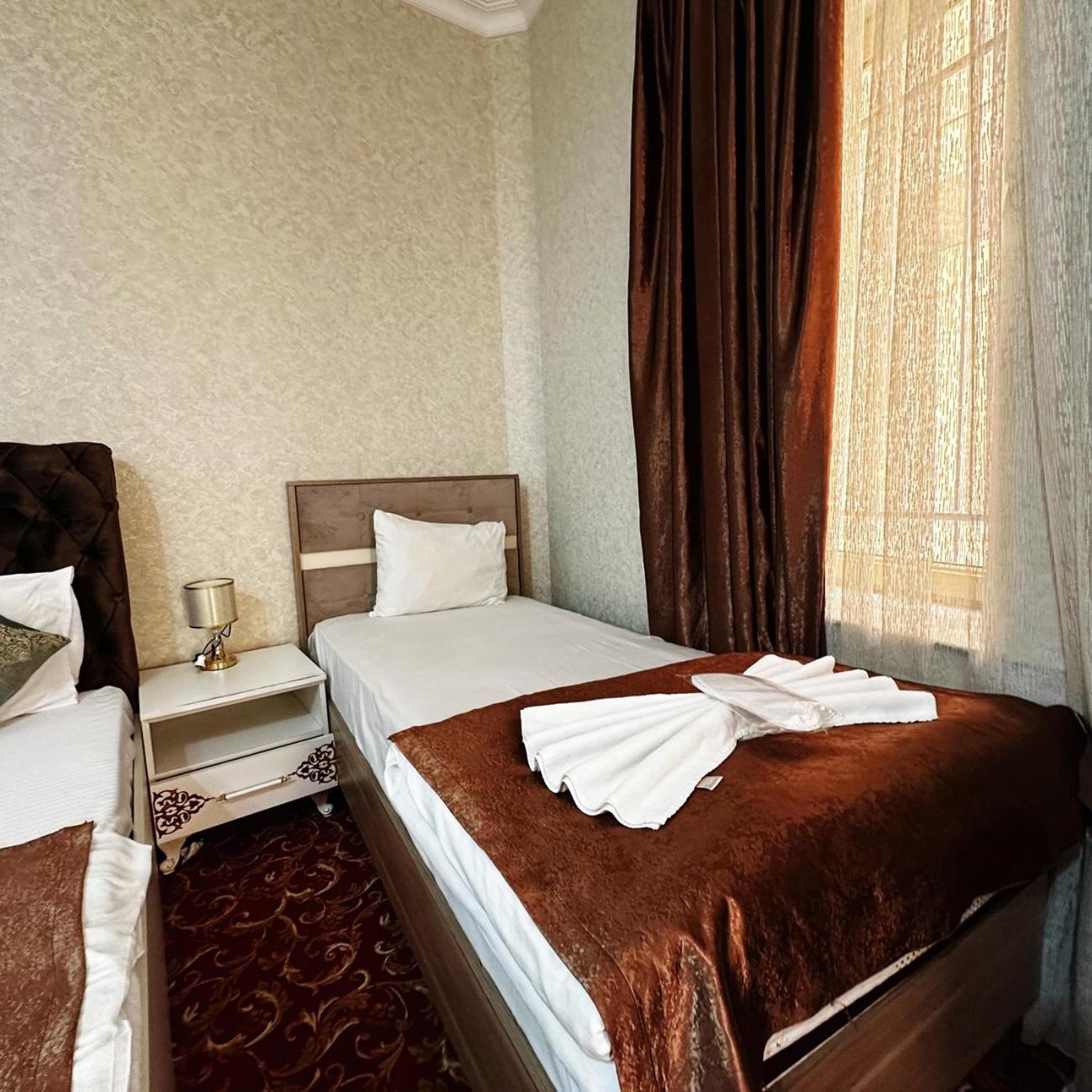 Avi Hotel บากู ภายนอก รูปภาพ
