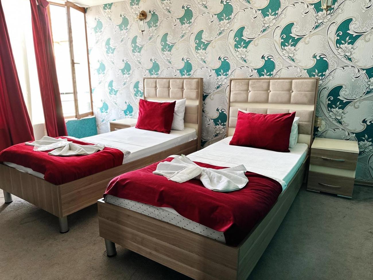 Avi Hotel บากู ภายนอก รูปภาพ