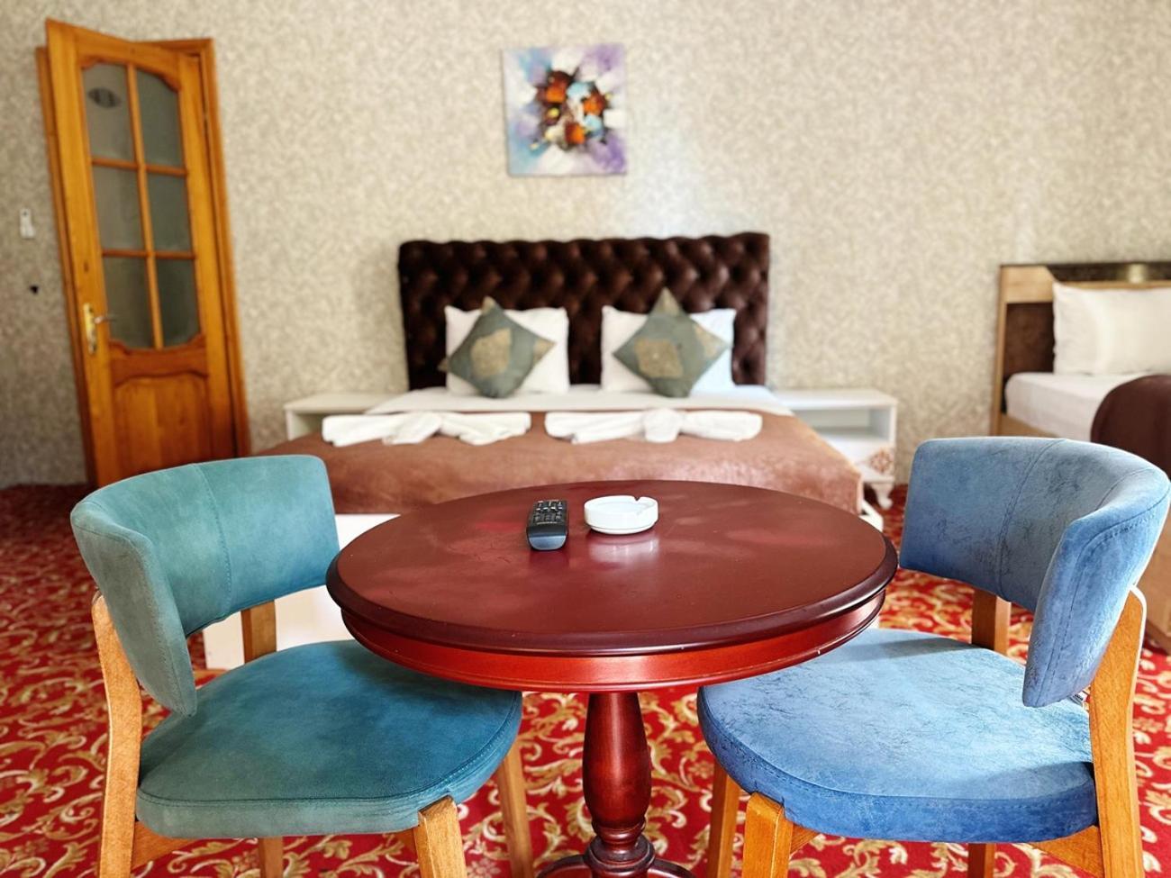 Avi Hotel บากู ภายนอก รูปภาพ