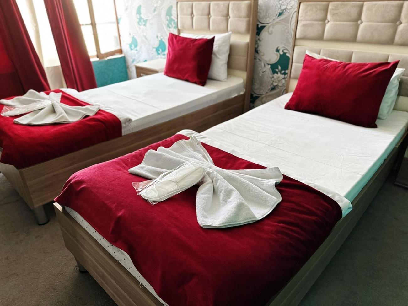 Avi Hotel บากู ภายนอก รูปภาพ