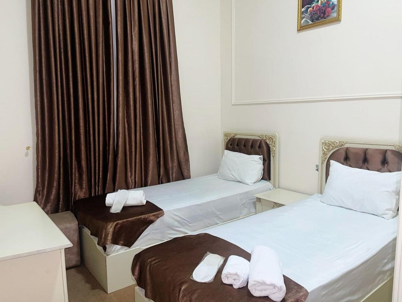 Avi Hotel บากู ภายนอก รูปภาพ
