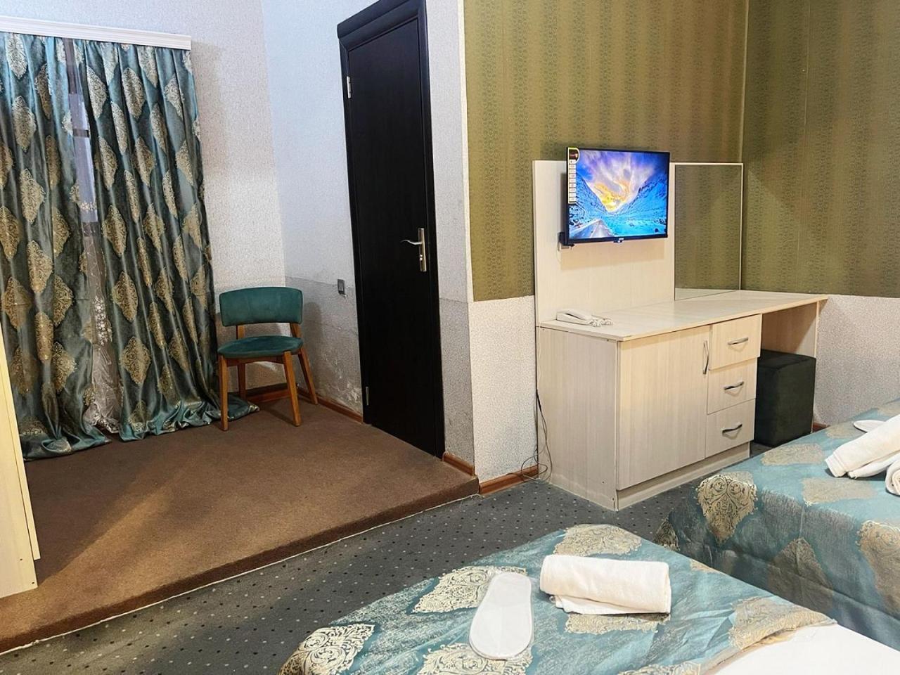 Avi Hotel บากู ภายนอก รูปภาพ