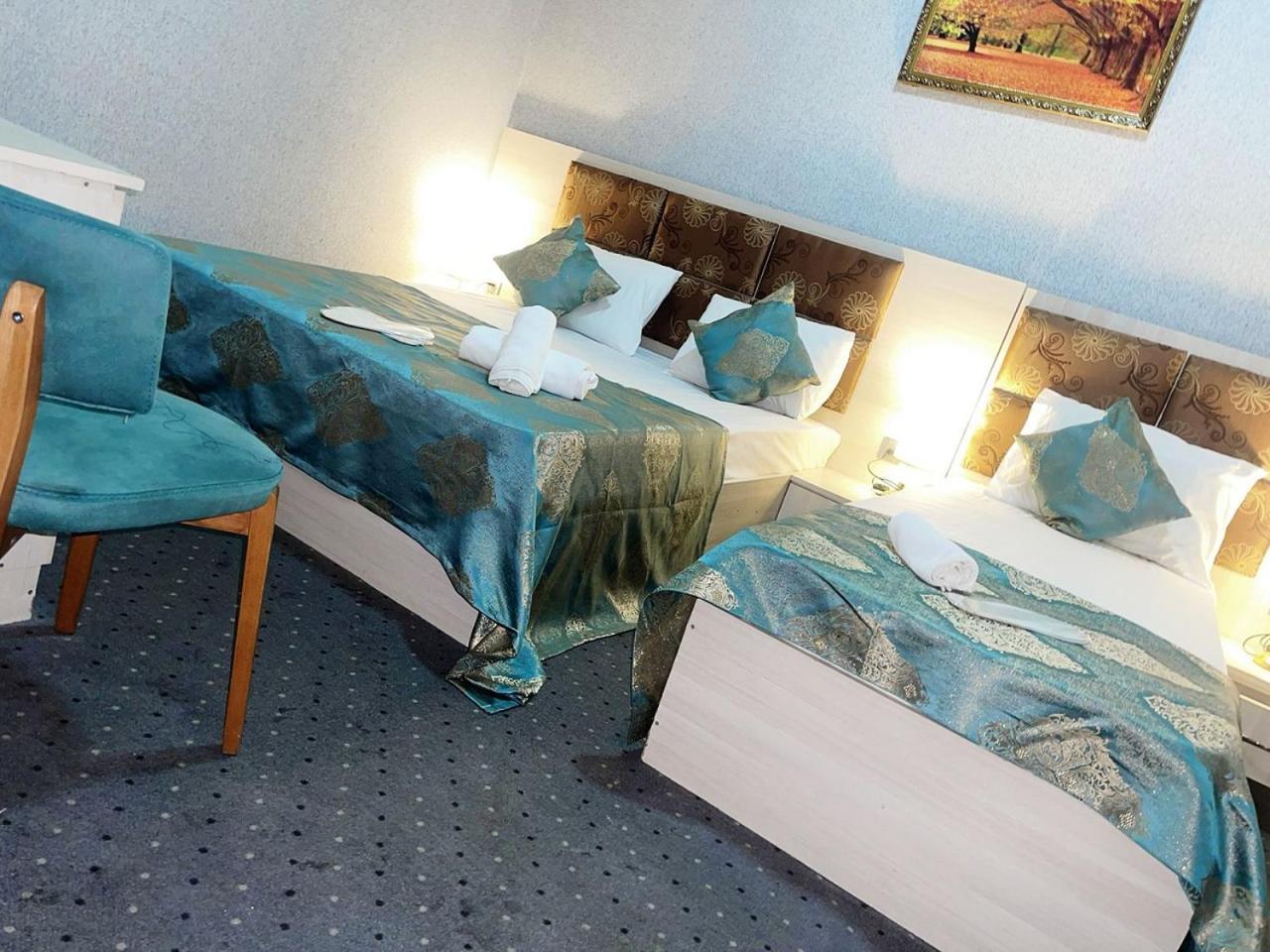 Avi Hotel บากู ภายนอก รูปภาพ